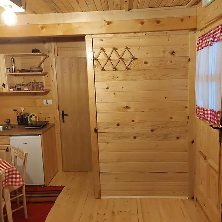 Etno Domacinstvo Uvacki Konaci *