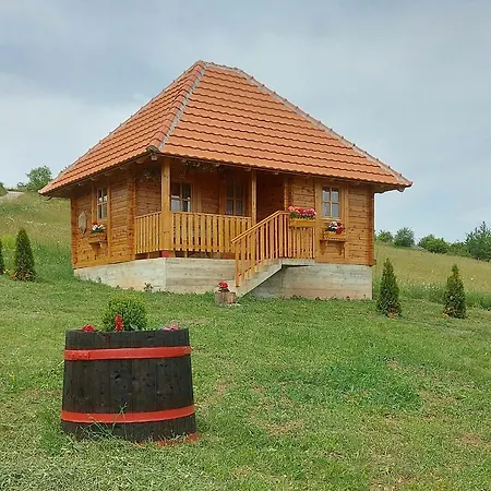 Etno Domacinstvo Uvacki Konaci Дом отдыха *