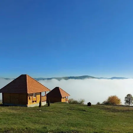 Etno Domacinstvo Uvacki Konaci * Нова-Варош