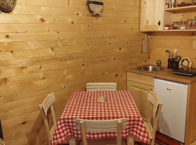 Etno Domacinstvo Uvacki Konaci